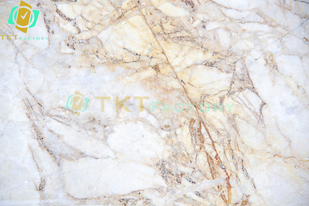 Hình ảnh bề mặt đá marble bị ố vàng